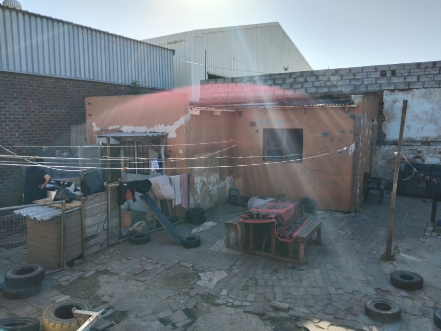 Commercial Property for Sale in Sidwell Eastern Cape